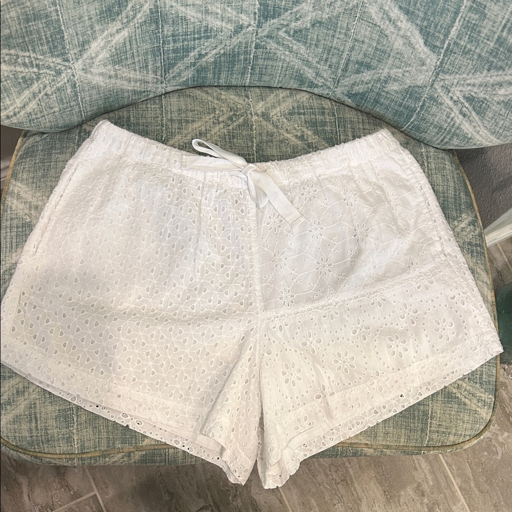 Sundance White Eyelet  Shorts